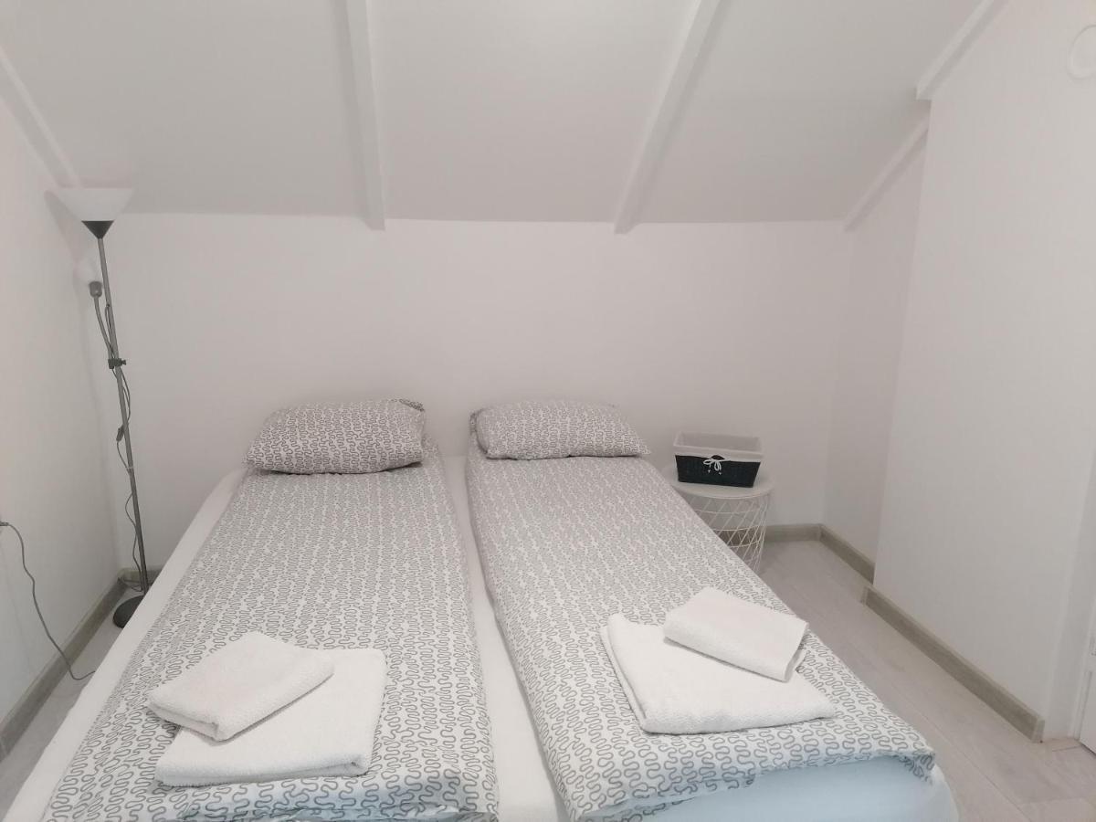 סוקו בניה Apartman Andrijana 1 מראה חיצוני תמונה