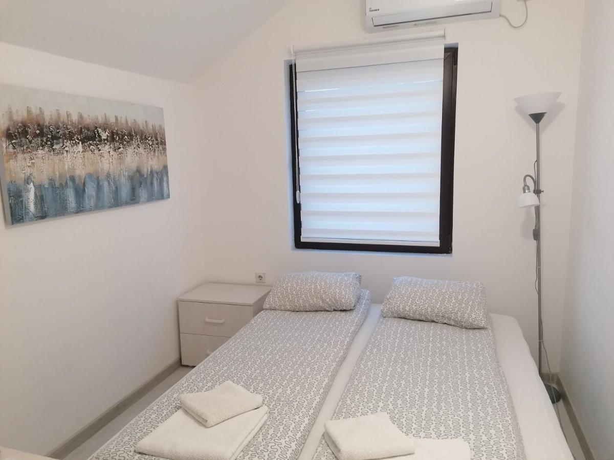 סוקו בניה Apartman Andrijana 1 מראה חיצוני תמונה