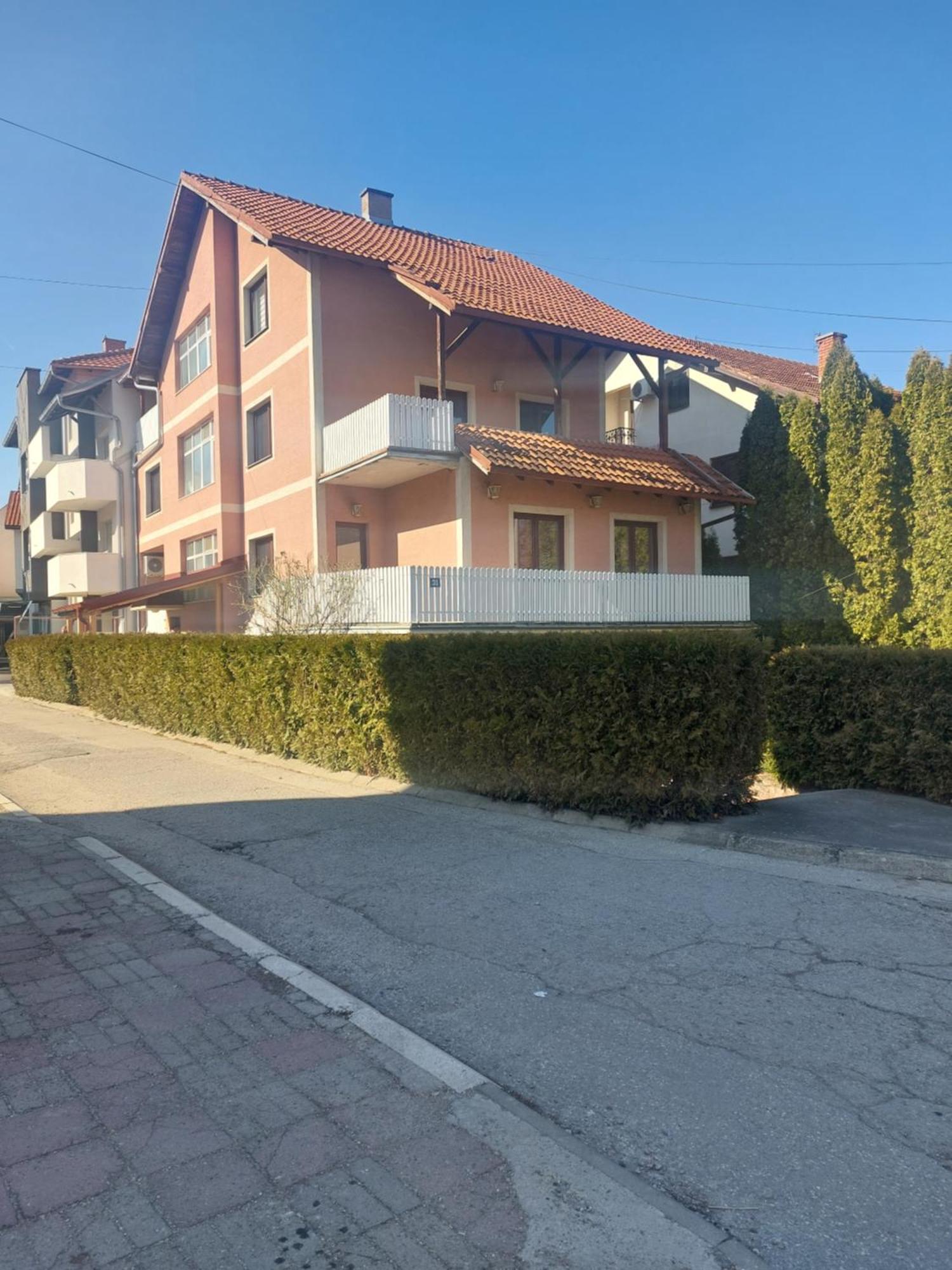 סוקו בניה Apartman Andrijana 1 מראה חיצוני תמונה